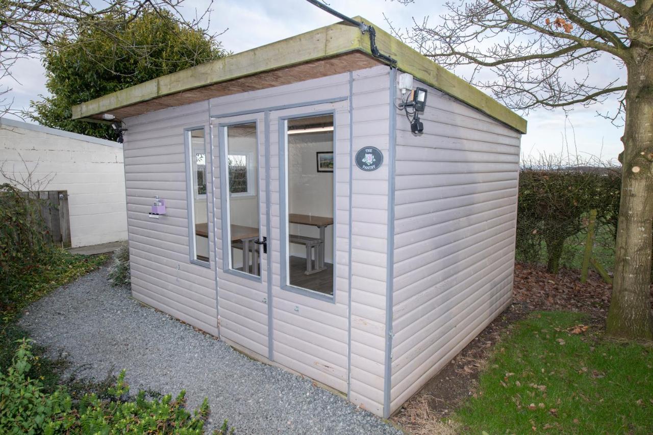 Seaways Glamping, Copper Beech Apartment Driffield Bagian luar foto